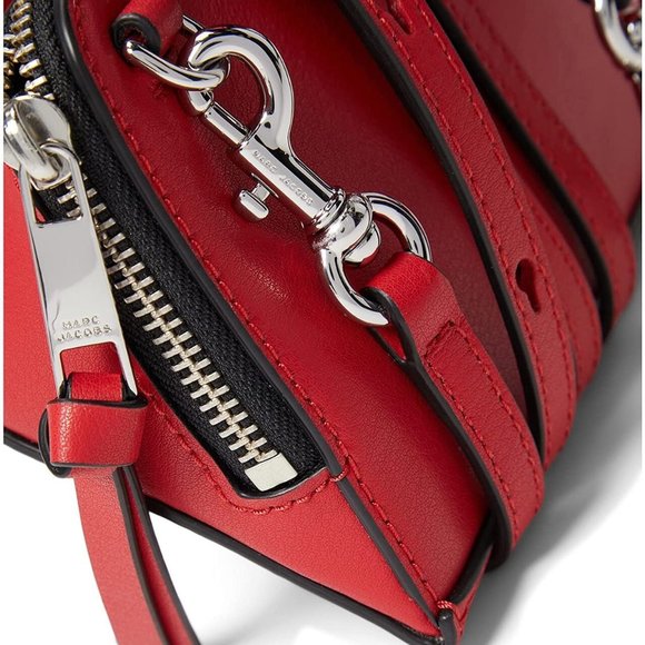 MARC JACOBS THE WEDGE CROSSBODY PHONE CASE BAG BNWT - Picture 4 of 13